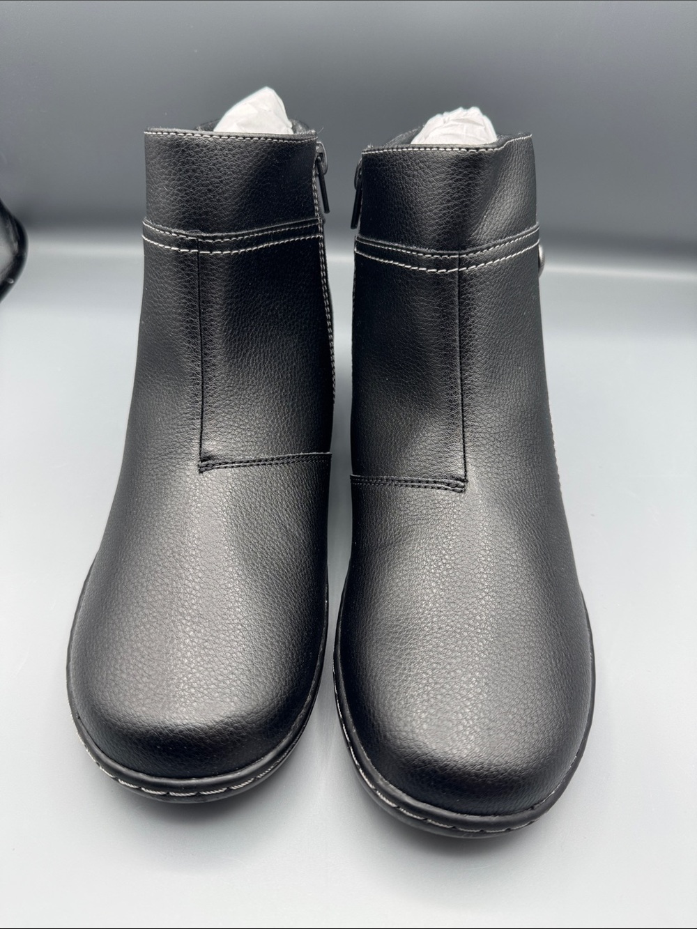 Clarks Ashland Mabel Women's Leather Ankle Boots - Picture 2 of 5